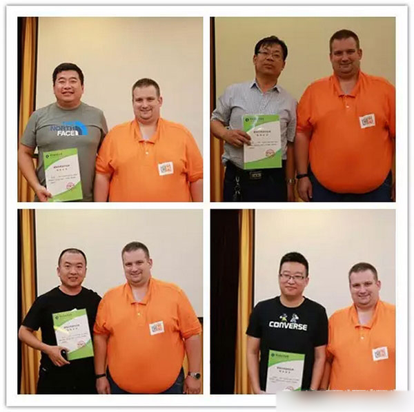 獲得結業證書與邁克老師合影