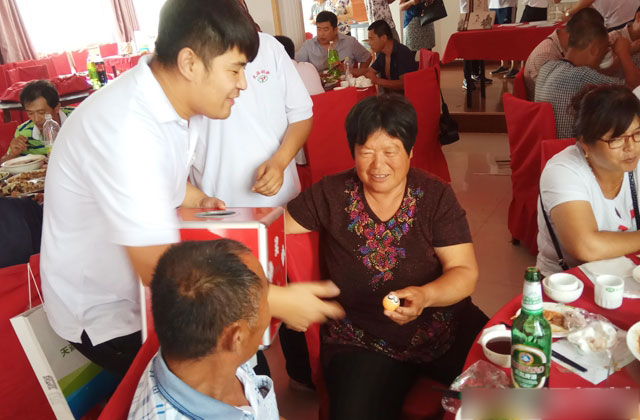 熱烈祝賀山東天源新形勢養豬技術論壇會議成功召開