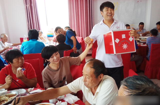 熱烈祝賀山東天源新形勢養豬技術論壇會議成功召開