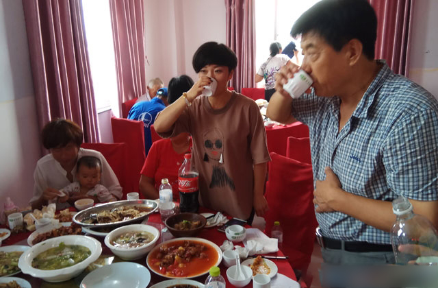 熱烈祝賀山東天源新形勢養豬技術論壇會議成功召開