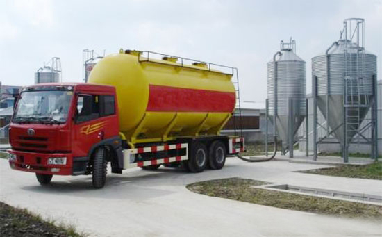 農業部發聲：用散裝飼料比袋裝每噸省100元！