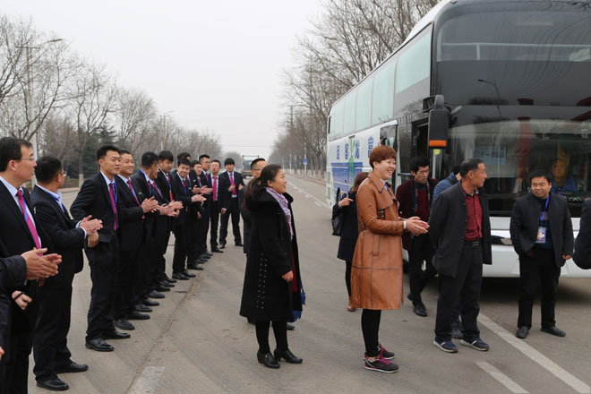 熱烈慶祝山東天源集團飼料事業部2019啟動大會勝利召開