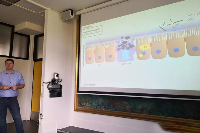 天源技術團隊赴比利時參加家禽健康養殖培訓