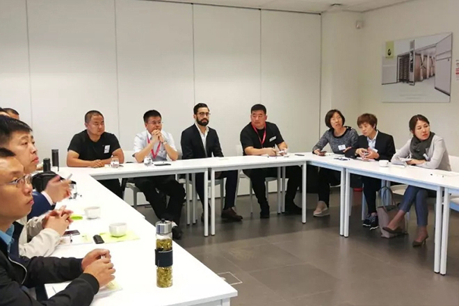 天源技術團隊赴比利時參加家禽健康養殖培訓