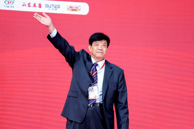 山東天源集團董事長鄒殿來先生出席了第34屆山東省畜牧業博覽會開幕式。