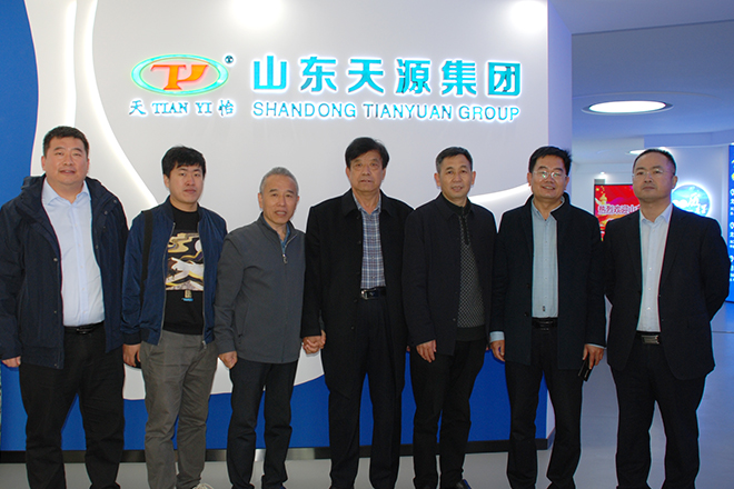 山東省飼料工業協會李祥明秘書長到天源集團參觀調研